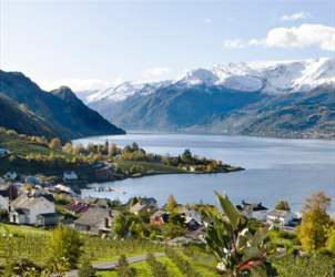 Visit Hardangerfjord|On a day trip from Bergen