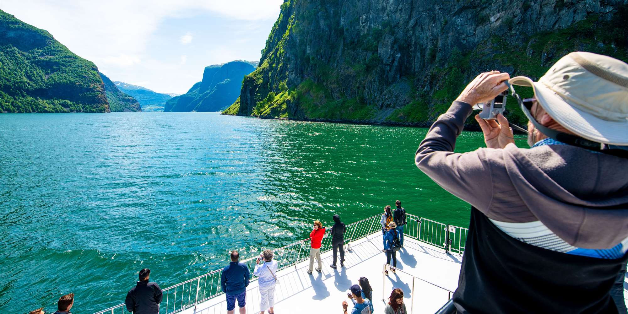 Rundtur til Flåm med fjordcruise på Nærøyfjorden - visitBergen.com