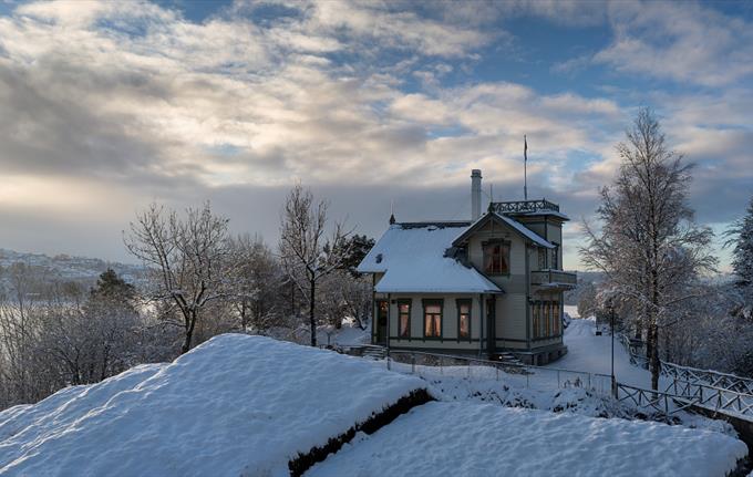 Salongmusikk på Troldhaugen: Debussy